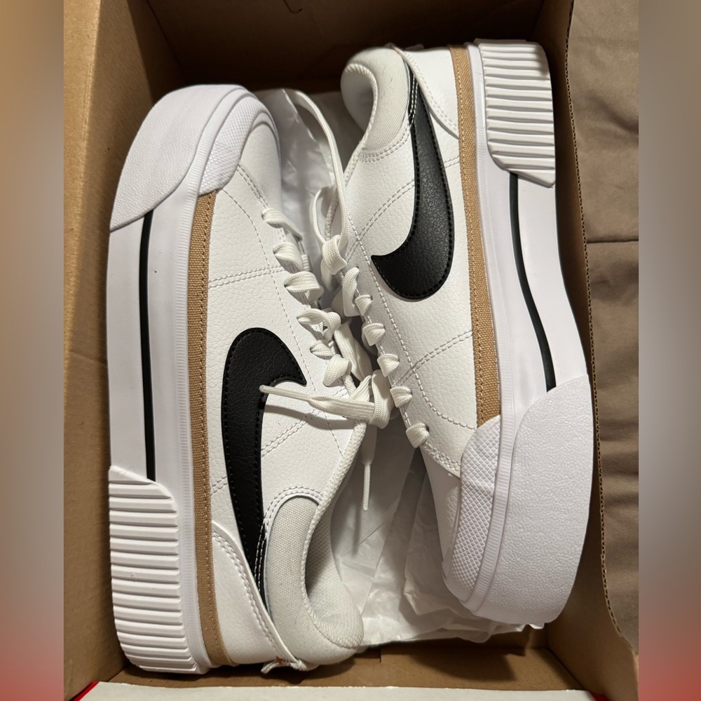 Women’s Nike Court, Legacy lift